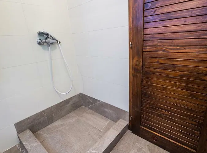 Pocitniska Hisa Radovna Feriehus *