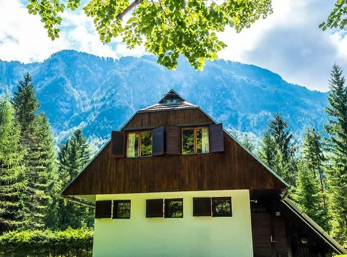 Pocitniska Hisa Radovna Feriehus